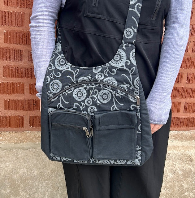3 Pocket Vineyard Bag • MJ-44