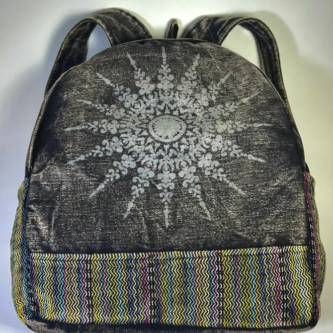 Henna Sun Back Pack • X7-11